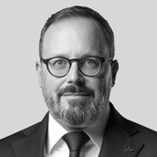 Dr. Guenther Dobrauz-Saldapenna