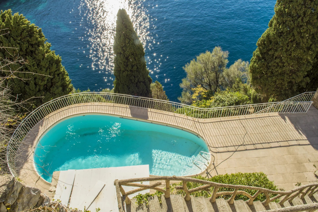 Panoramic sea view, Prestigious 6-room apartment with swimming pool