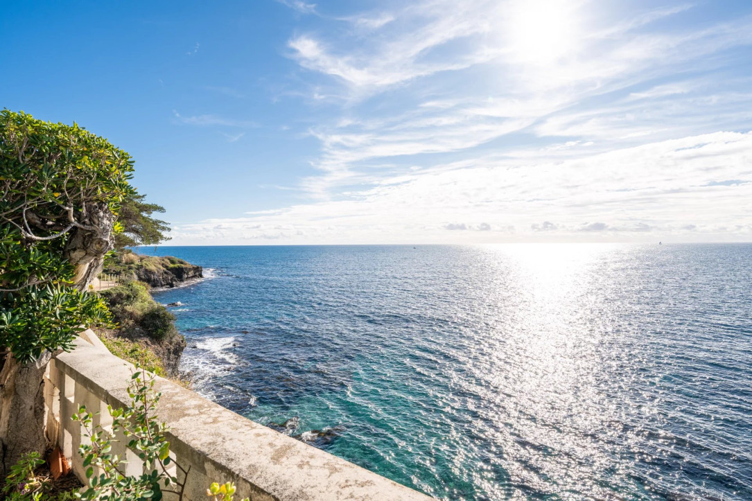 Seafront Hidden Gem in Cap’Ail