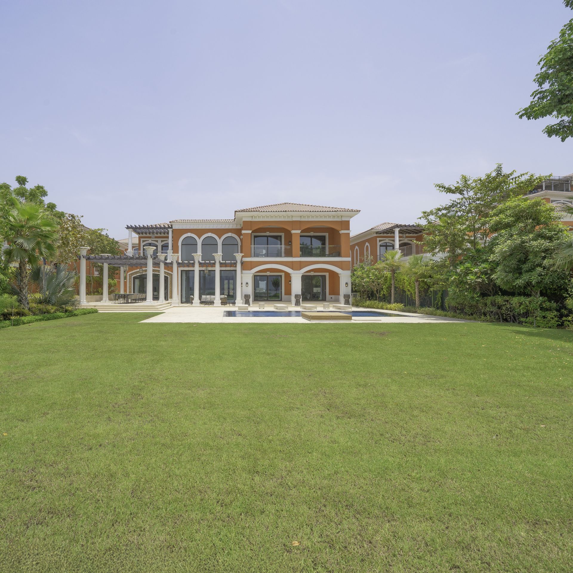 Palm Jumeirah XXII Carat